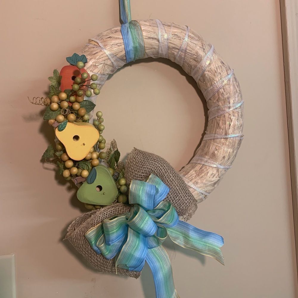 Straw spring wreath.  Inv 269